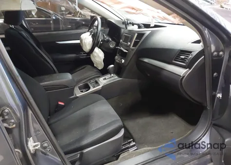 2014 Subaru Legacy 2.5I Premium из США, поврежденный, VIN 4S3BMBD62E3018058